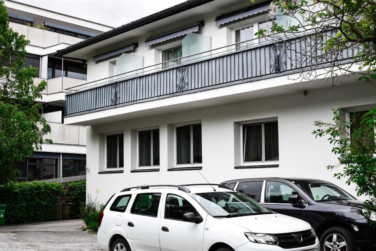 Gartenhotel Garni Pension B&B Innsbruck Exterior foto